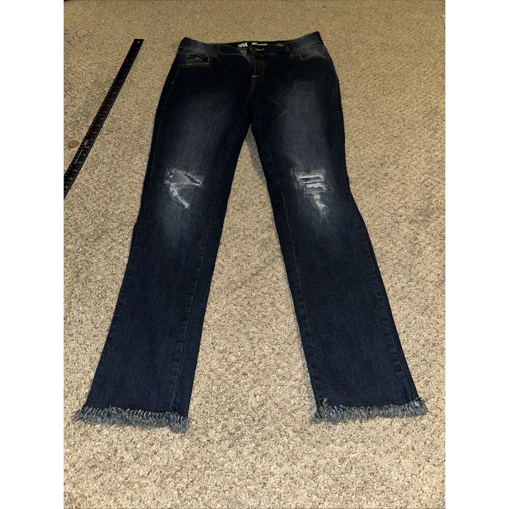 Fil Jeans Women's Size 11 Blue Denim Urban Hip Hop Distressed Grunge Y2K. Frill